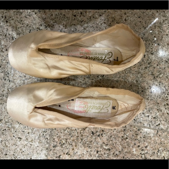 Grishko Pointe Shoes - Picture 4 of 4